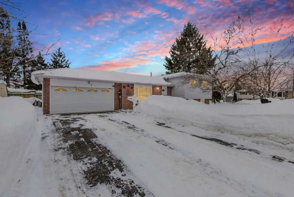 644 Algonquin DR, Midland, ON L4R 4R4