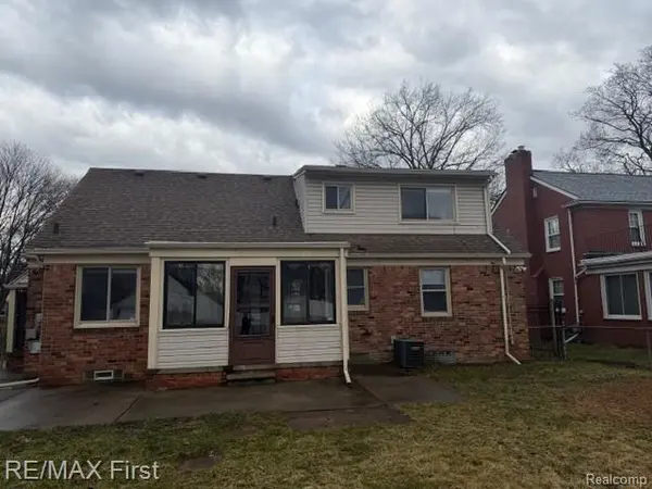 14852 Warwick ST, Detroit, MI 48223