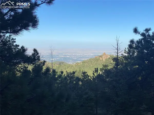 285 Forest RD, Manitou Springs, CO 80829