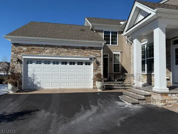 80 Van Cleef Dr, Readington Twp., NJ 08889