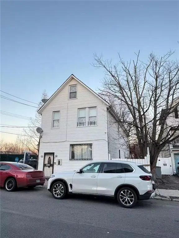 157 Harbor RD, Staten  Island, NY 10303