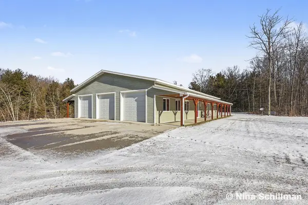 19550 Washington RD, Aetna Twp, MI 49336