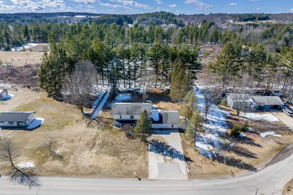 106 Pearl ST, Paradise Twp, MI 49649