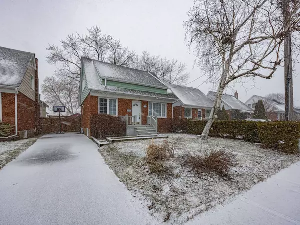 92 Tower DR, Toronto E04, ON M1R 3P2