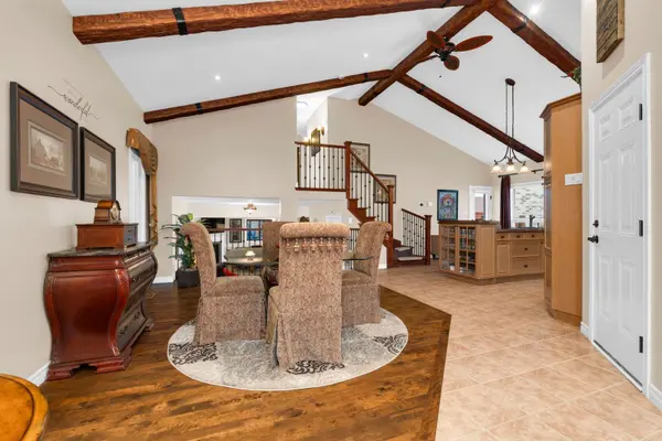 11 Red Cedar LN, Essa, ON L3W 0P5