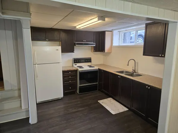 5465 King RD #BSMT, King, ON L7B 1K4