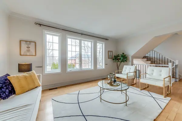 2326 Rockingham DR, Oakville, ON L6H 7J4