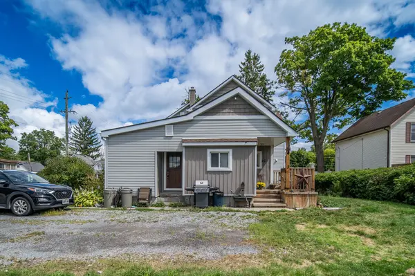 190 Victoria AVE, Gananoque, ON K7G 2S1