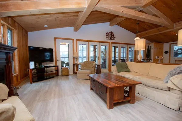 1084 Duck Pond LN, Douro-dummer, ON K0L 2H0