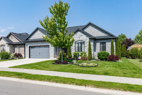 6 Bluenose DR, Norfolk, ON N0A 1N7