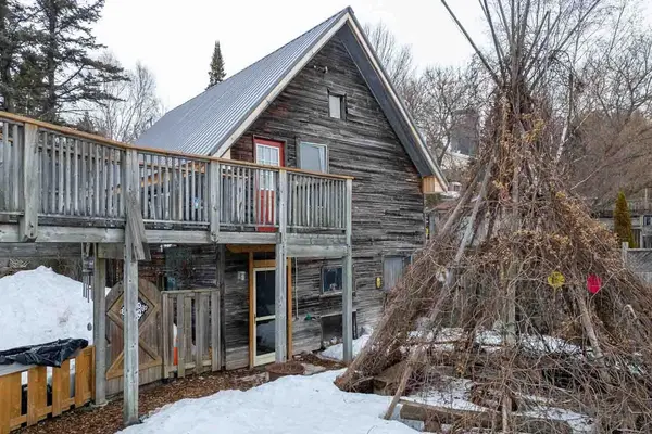 156 Ontario ST, Burk's Falls, ON P0A 1C0