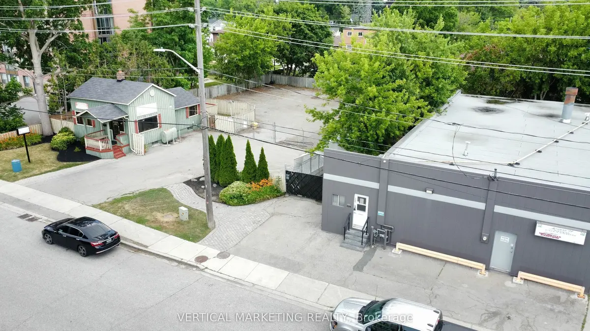 105 & 119 Ash ST, Whitby, ON L1N 4B1