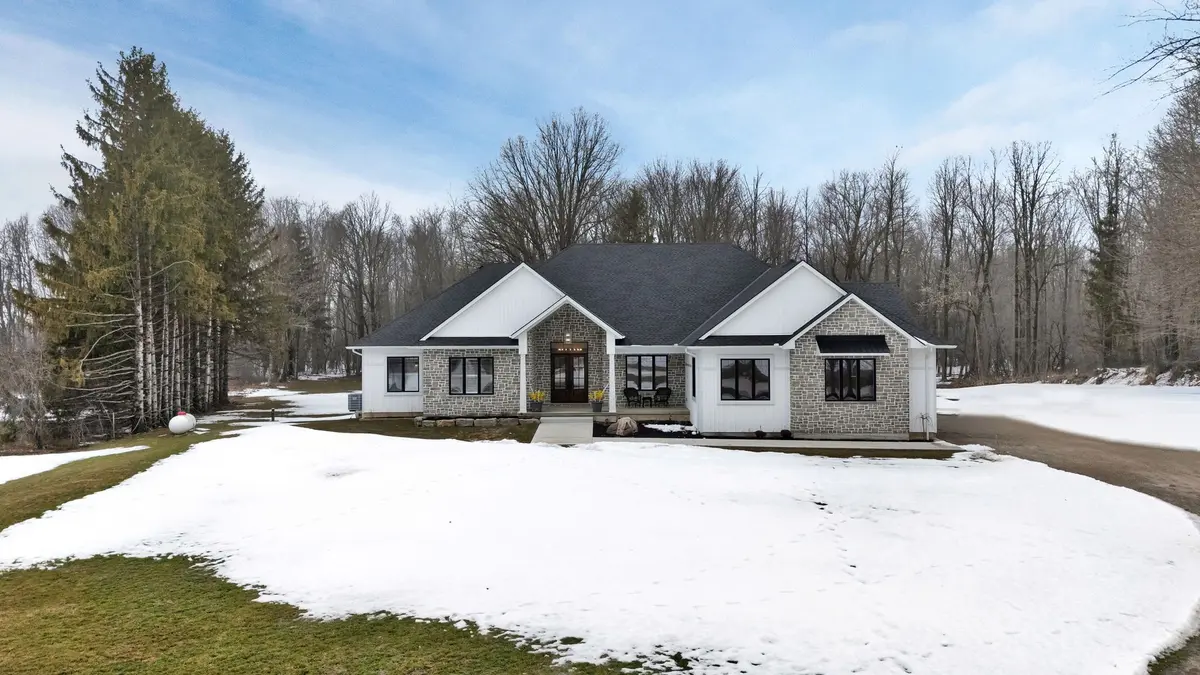 3898 Line 9, R.R. #2 Line, St. Marys, ON N4X 1C5