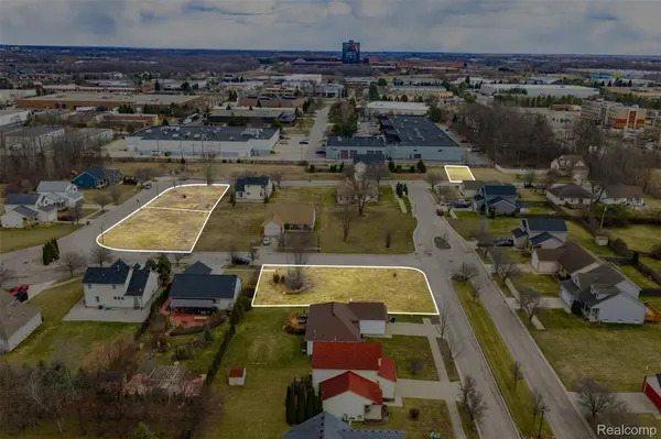 558 Boyd ST, Pontiac, MI 48342