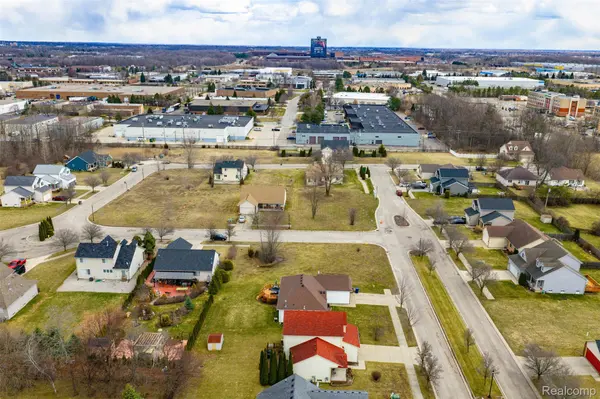 590 Jared DR, Pontiac, MI 48342