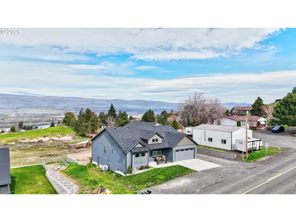 2549 E 18TH ST, The Dalles, OR 97058