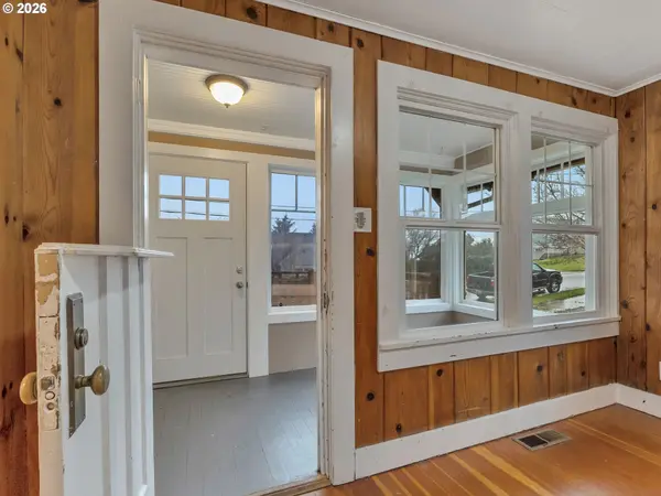 809 GLASGOW AVE, Astoria, OR 97103