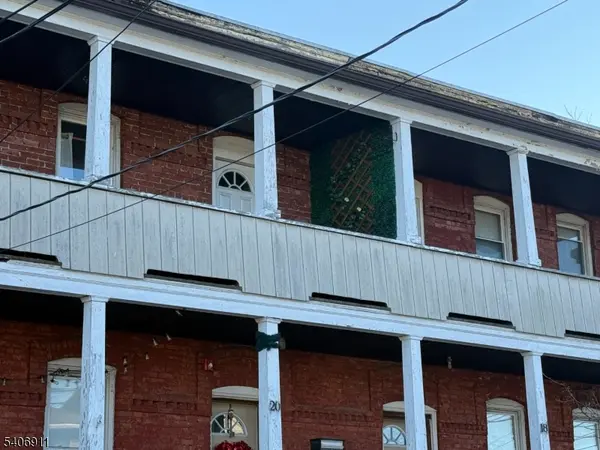 20 Grand St, Garfield City, NJ 07026