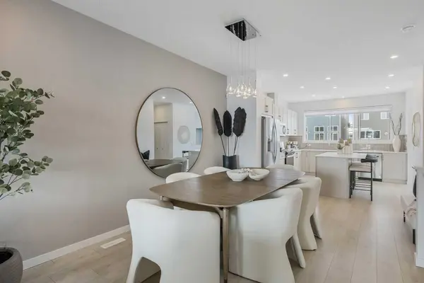 536 Legacy CIR SE, Calgary, AB T2X 5J5