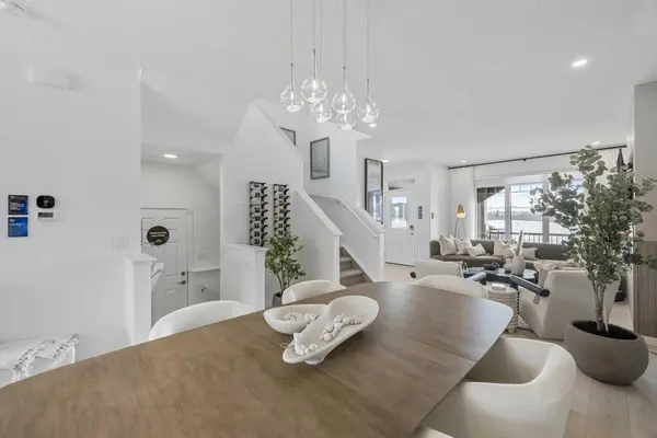 536 Legacy CIR SE, Calgary, AB T2X 5J5