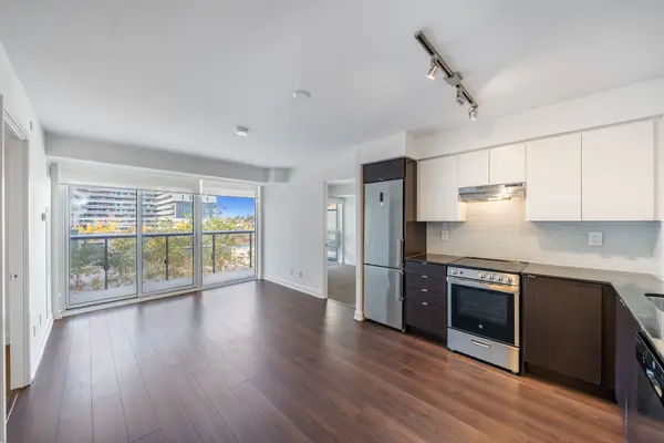 120 Varna DR #423, Toronto C04, ON M6A 0B3