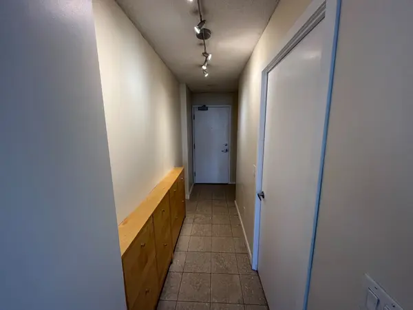 208 Queens Quay N/A #1013, Toronto C01, ON M5J 2Y5