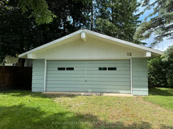 52 Cobbledick ST, Clarington, ON L0B 1M0