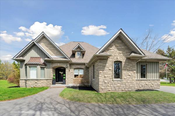 2 TAUNUS CT, Clarington, ON L1C 4H5