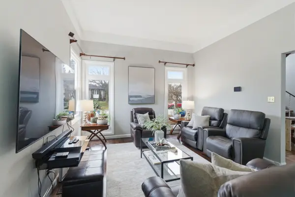 209 Darcy ST, Oshawa, ON L1G 3B9