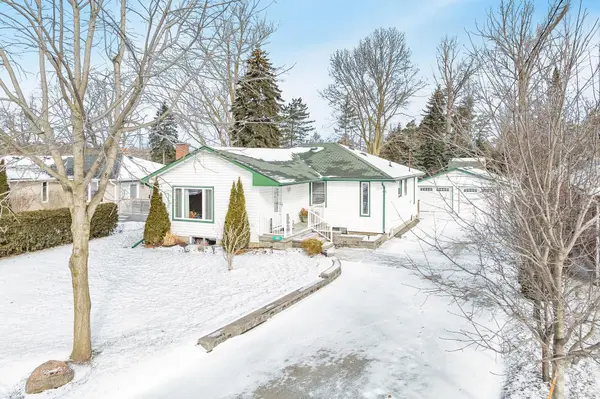 142 Oriole DR, East Gwillimbury, ON L9N 1G9