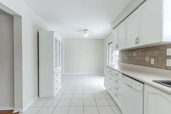 79 Girdwood DR, Barrie, ON L4N 8R1