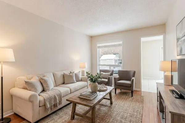 79 Girdwood DR, Barrie, ON L4N 8R1