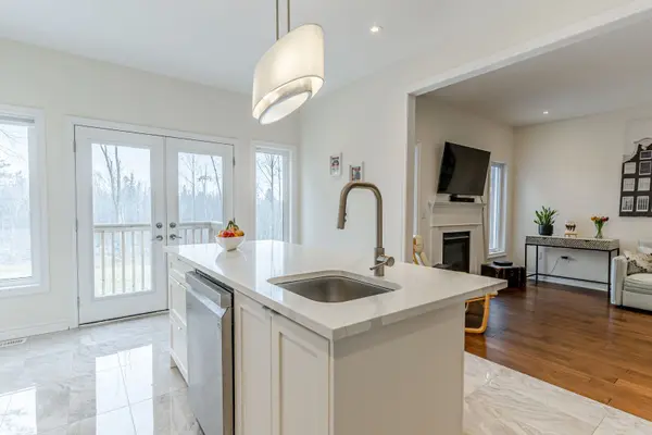 82 Diamond Valley DR, Oro-medonte, ON L0L 2E0