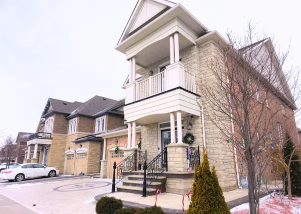 448 Dougall AVE, Caledon, ON L7C 4A6