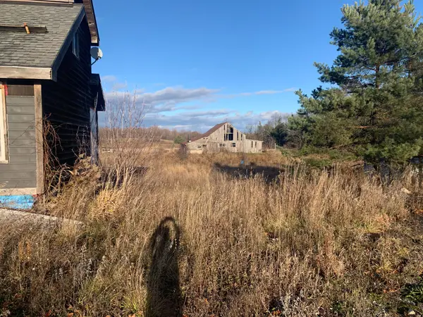 5211 Wellington Rd 24 RD, Erin, ON N0B 1T0