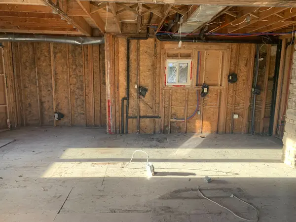 5211 Wellington Rd 24 RD, Erin, ON N0B 1T0