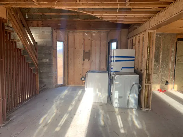 5211 Wellington Rd 24 RD, Erin, ON N0B 1T0