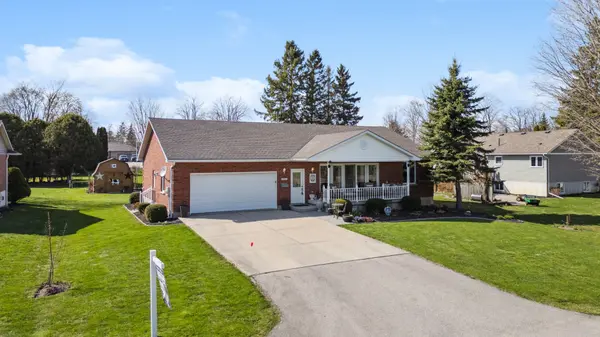 664 Maple ST, Huron East, ON N0G 1H0