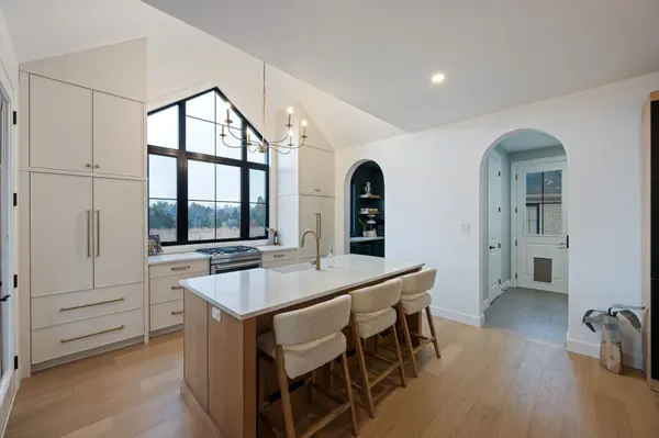 2190 Linkway BLVD, London South, ON N6K 0K8