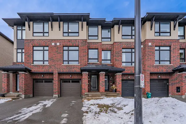 106 WILD SENNA WAY, Barrhaven, ON K2J 5Z7