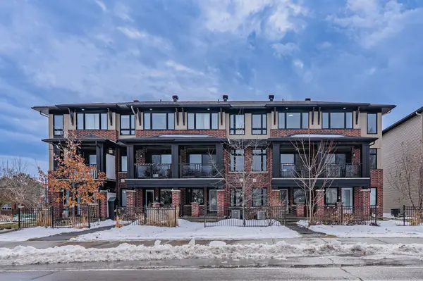 106 WILD SENNA WAY, Barrhaven, ON K2J 5Z7