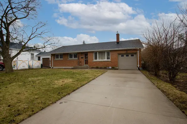 424 Base line RD E, London South, ON N6C 2P6