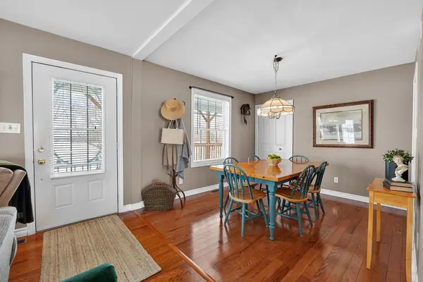 910 Holloway Bay RD, Fort Erie, ON L0S 1N0