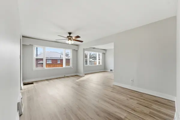 8 Reynolds CRES, Belleville, ON K8P 2W7