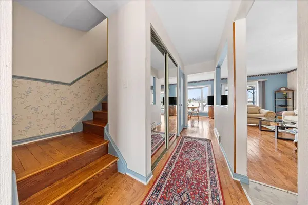 915 Lawnsberry DR, Orleans - Cumberland And Area, ON K1E 1Y2