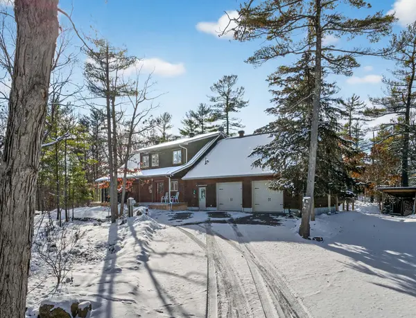 31 Redpath LN, Rideau Lakes, ON K0G 1E0