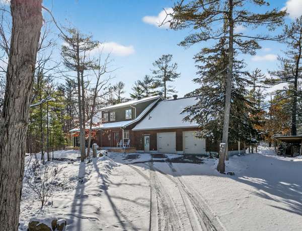 31 Redpath LN,  Rideau Lakes,  ON K0G 1E0
