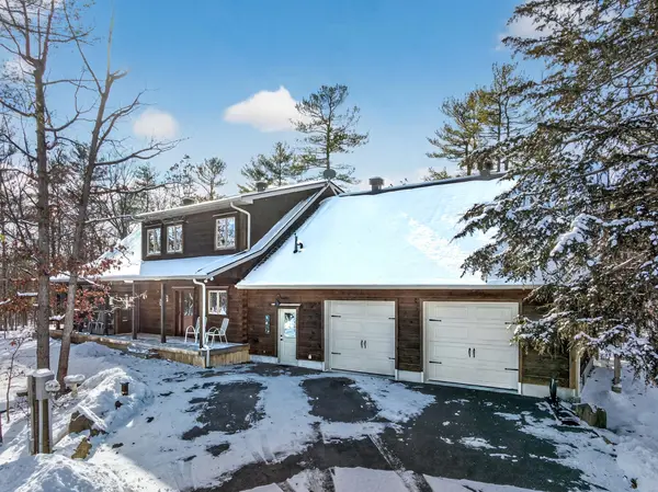 31 Redpath LN, Rideau Lakes, ON K0G 1E0