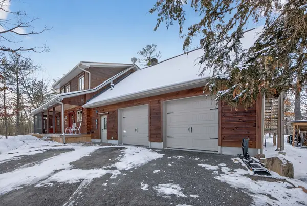 31 Redpath LN, Rideau Lakes, ON K0G 1E0