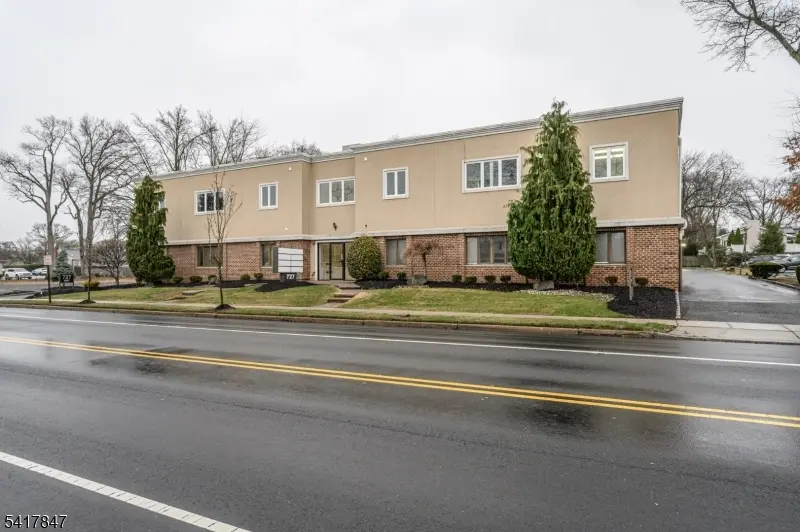 727 Raritan Rd, Clark Twp., NJ 07066